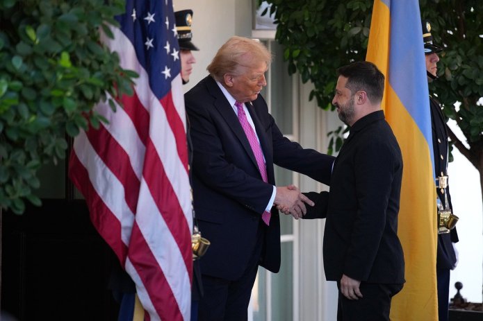 U.S. Tomahawks Become New Flash Point in Trump-Zelensky Talks