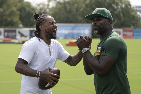 Eagles Legends Michael Vick & DeSean Jackson Set an HBCU Showdown at the Linc – HBCU Buzz Eagles Legends Michael Vick & DeSean Jackson Set an HBCU Showdown at the Linc – HBCU Buzz