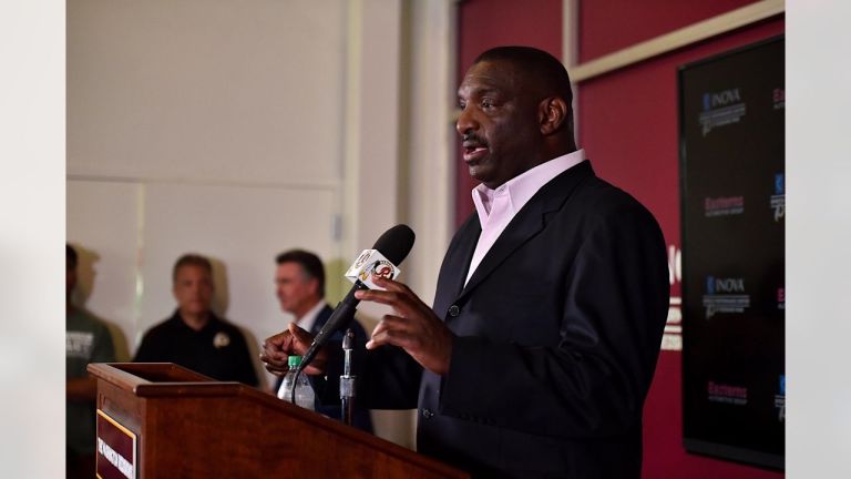 Doug Williams to Be Honored with Presidential Lifetime Achievement Award at Howard University – HBCU Buzz Doug Williams to Be Honored with Presidential Lifetime Achievement Award at Howard University – HBCU Buzz