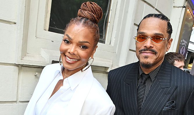 Janet Jackson & Maxwell Might Just Be Music’s Newest Power Couple—And The Internet Is Obsessed Janet Jackson & Maxwell Might Just Be Music’s Newest Power Couple—And The Internet Is Obsessed