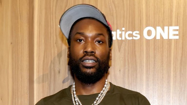 Meek Mill Teases Dropping A ‘Heavy Load’ – HipHopDX Meek Mill Teases Dropping A ‘Heavy Load’ – HipHopDX