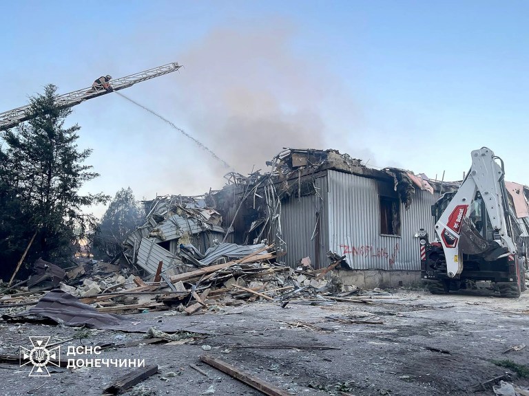 Ukraine targets Moscow as Russia reports shooting down more than 100 drones Ukraine targets Moscow as Russia reports shooting down more than 100 drones