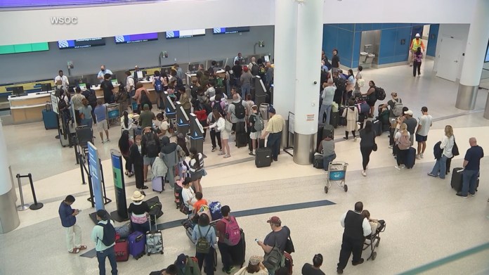 Video Airports brace for busy travel rush for Fourth of July Video Airports brace for busy travel rush for Fourth of July