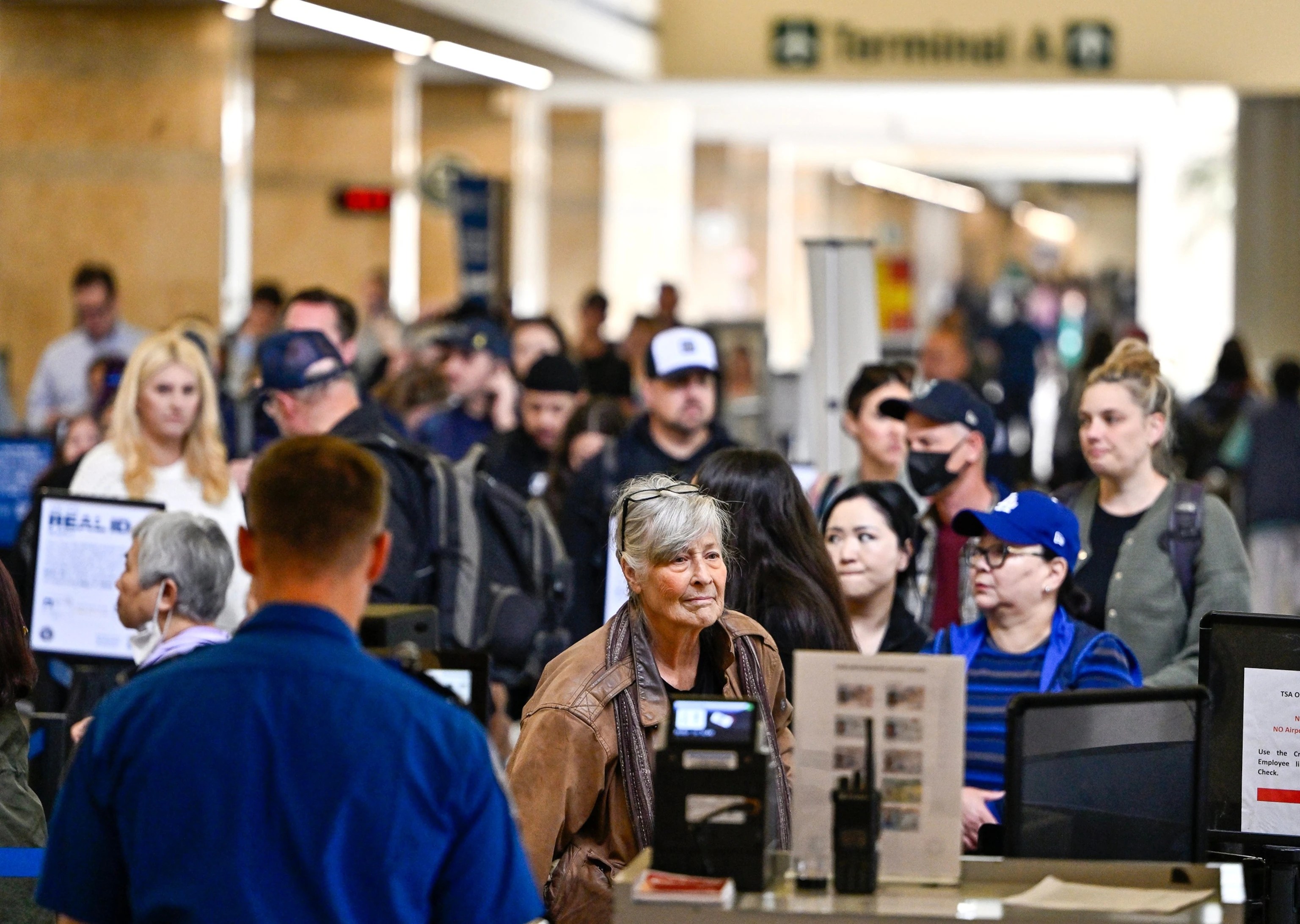 TSA to end shoes-off policy for airport security screening | FROUSA Media TSA to end shoes-off policy for airport security screening | FROUSA Media