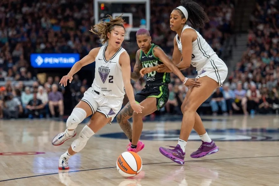 Deadspin | Napheesa Collier (22 points), Lynx handle Valkyries | FROUSA Media Deadspin | Napheesa Collier (22 points), Lynx handle Valkyries | FROUSA Media