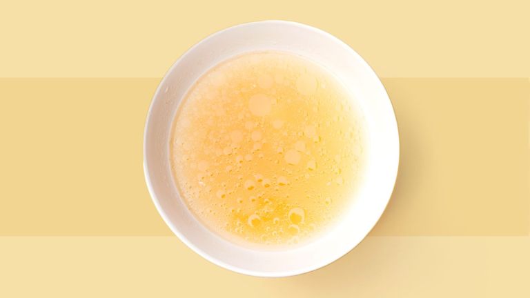 Can You Safely Lose Weight by Drinking Only Chicken Broth? Can You Safely Lose Weight by Drinking Only Chicken Broth?