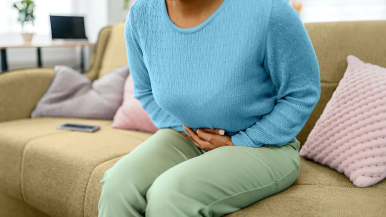 Ovarian Cancer Pain: What It Feels Like, What Causes It, and How to Manage It Ovarian Cancer Pain: What It Feels Like, What Causes It, and How to Manage It