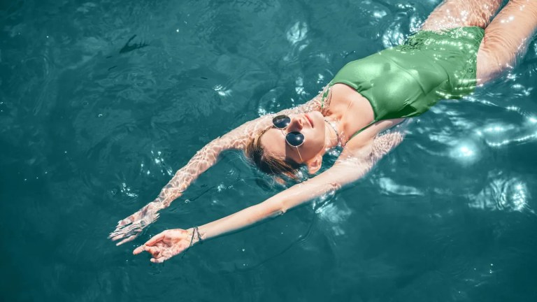 Best Water for Swimming With Psoriasis: Salt, Fresh, or Chlorinated Pools? Best Water for Swimming With Psoriasis: Salt, Fresh, or Chlorinated Pools?