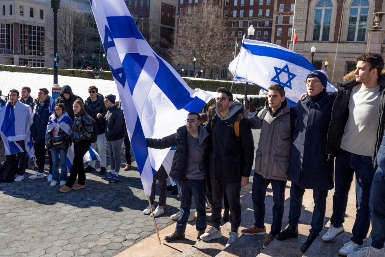 Using Protected Identity to Suppress History Using Protected Identity to Suppress History