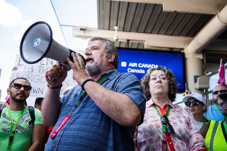 Striking Air Canada Workers Won a Tentative Agreement Striking Air Canada Workers Won a Tentative Agreement