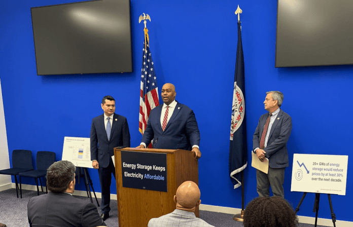 Clean energy will take center stage in Virginia’s legislature this… Clean energy will take center stage in Virginia’s legislature this…