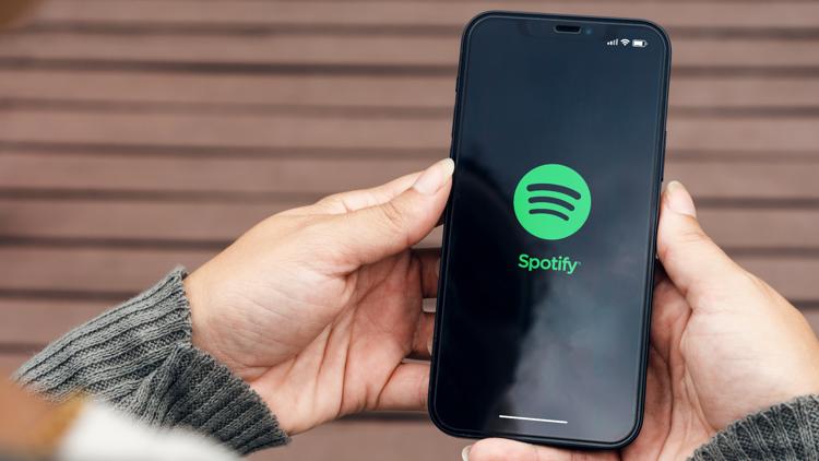 Spotify rolls out private chat feature for music lovers | FROUSA Media Spotify rolls out private chat feature for music lovers | FROUSA Media