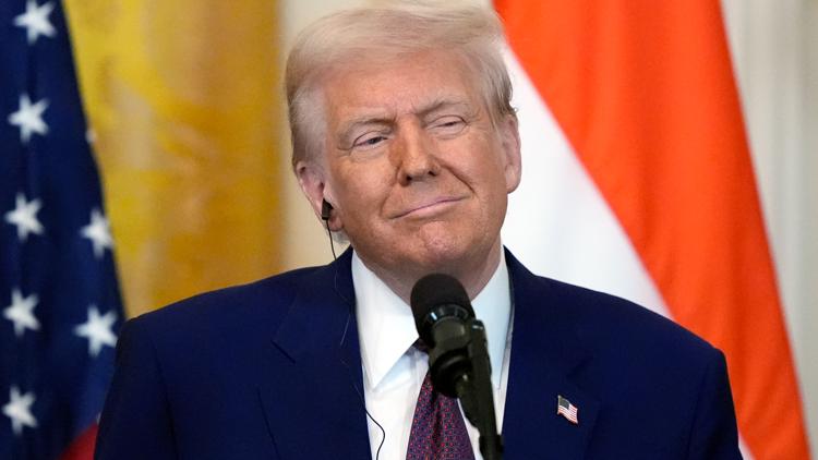 Trump’s broad tariffs go into effect, just as economic pain is surfacing Trump’s broad tariffs go into effect, just as economic pain is surfacing