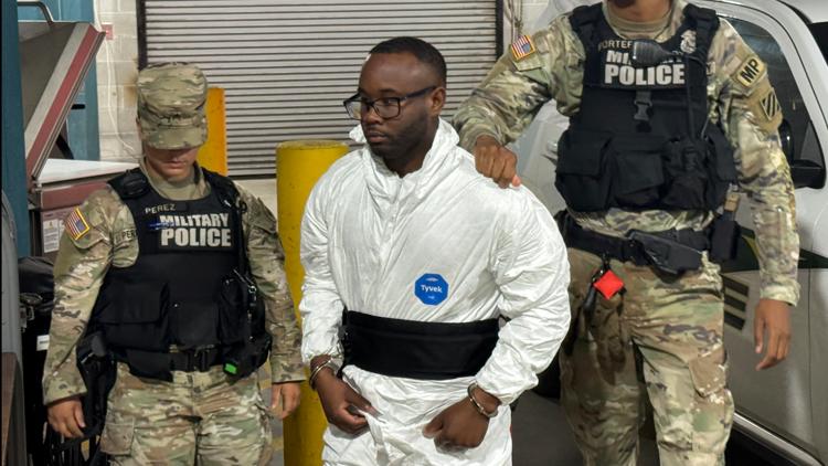 Army sergeant shot 5 soldiers before he was tackled and arrested at Fort Stewart, officials say Army sergeant shot 5 soldiers before he was tackled and arrested at Fort Stewart, officials say