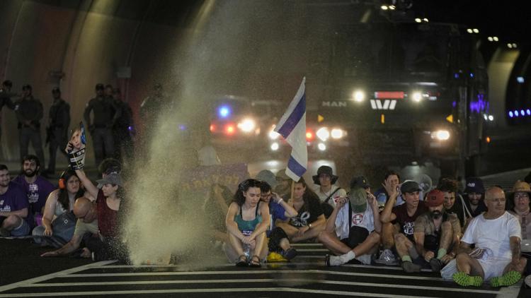 Israel’s growing frustration over the war in Gaza erupts in nationwide protests Israel’s growing frustration over the war in Gaza erupts in nationwide protests