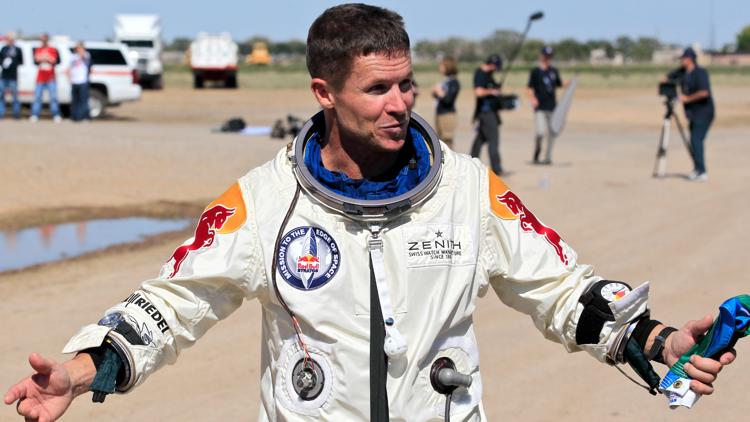 Extreme athlete Felix Baumgartner dead in paragliding accident Extreme athlete Felix Baumgartner dead in paragliding accident