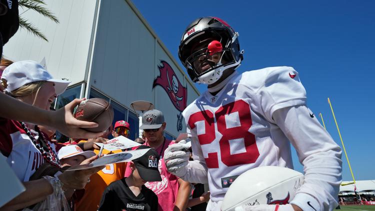Shilo Sanders waived by the Buccaneers, AP source says Shilo Sanders waived by the Buccaneers, AP source says