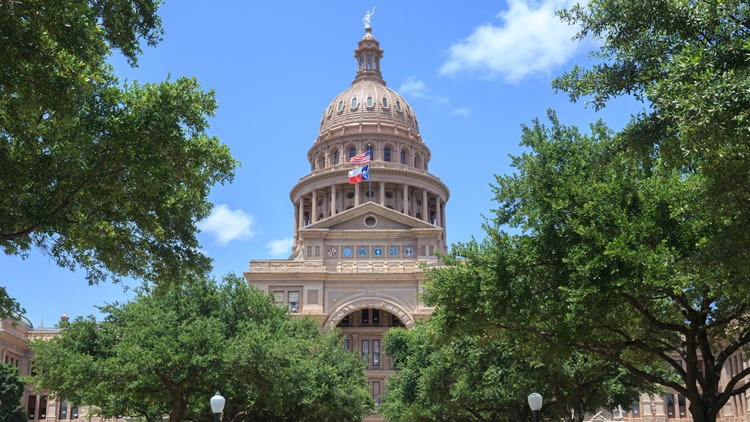 Why restroom rules are suddenly back in Texas spotlight Why restroom rules are suddenly back in Texas spotlight