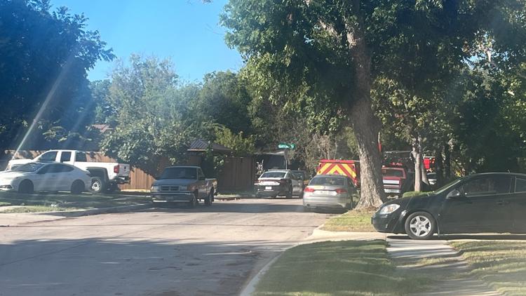 Dallas police investigate RV fire that killed elderly woman, dog, officials say Dallas police investigate RV fire that killed elderly woman, dog, officials say