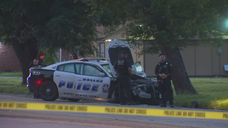 Dallas police car involved in crash | FROUSA Media Dallas police car involved in crash | FROUSA Media
