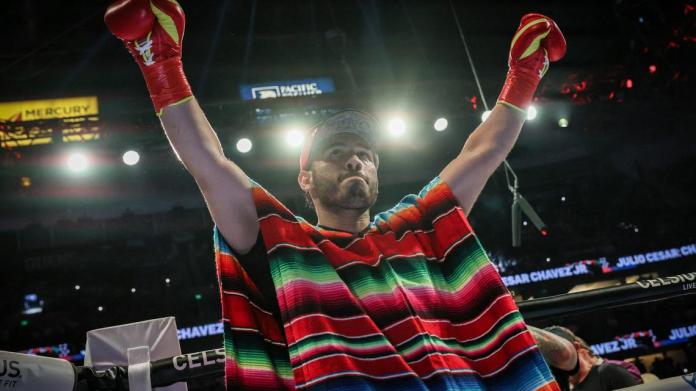 Mexican boxer Julio César Chávez Jr. was arrested and will be deported, federal officials say Mexican boxer Julio César Chávez Jr. was arrested and will be deported, federal officials say
