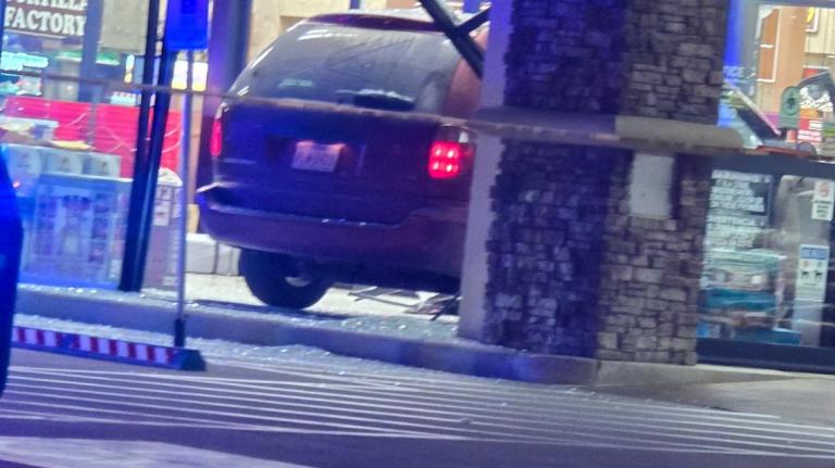 East Texas triple homicide suspect hospitalized after crashing into Buc-ee’s, shooting himself East Texas triple homicide suspect hospitalized after crashing into Buc-ee’s, shooting himself