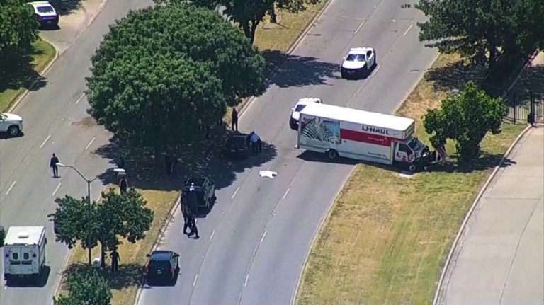 Dallas officers broke policy in stolen U-Haul police chase, watchdog finds Dallas officers broke policy in stolen U-Haul police chase, watchdog finds