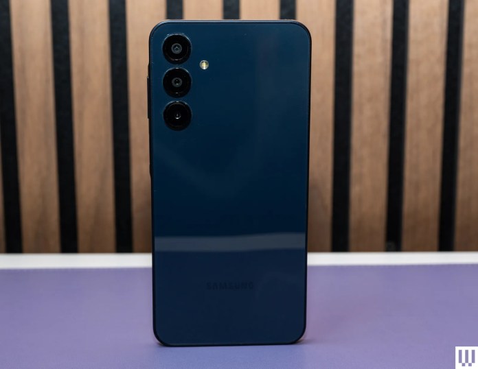 Which Samsung Galaxy Phone Should You Buy?