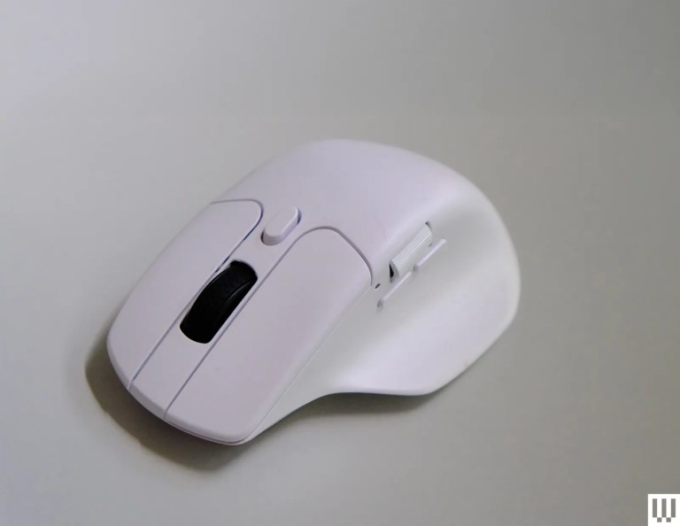 Switch to an Ergonomic Mouse and Give Your Wrists a Break Switch to an Ergonomic Mouse and Give Your Wrists a Break