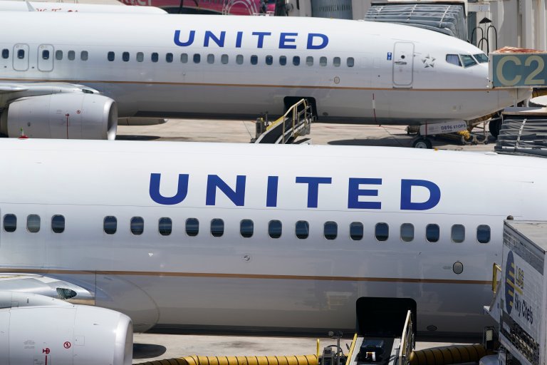 United Airlines resolves nationwide outage that halted flights across U.S. United Airlines resolves nationwide outage that halted flights across U.S.