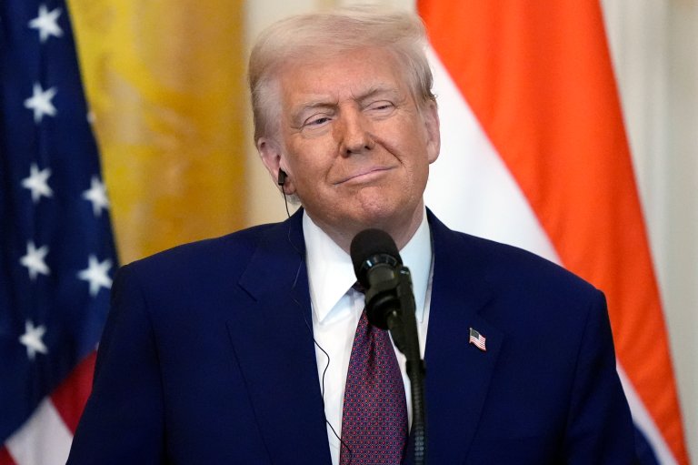 Trump’s new tariffs take effect, marking highest U.S. import taxes since 1930s Trump’s new tariffs take effect, marking highest U.S. import taxes since 1930s