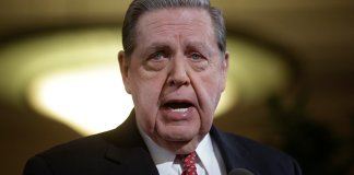 Jeffrey R. Holland, next in line to lead Church of Jesus Christ of Latter-day Saints, dies at 85