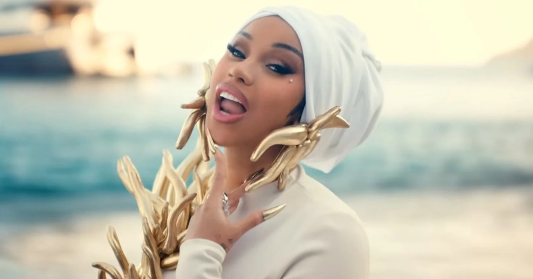 Cardi B Shares Video for New Song ‘Imaginary Playerz’ – Our Culture Cardi B Shares Video for New Song ‘Imaginary Playerz’ – Our Culture