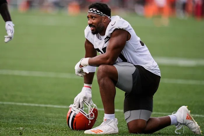 Browns All-Pro DE Myles Garrett ticketed after police say he drove 100 mph in Cleveland suburb Browns All-Pro DE Myles Garrett ticketed after police say he drove 100 mph in Cleveland suburb