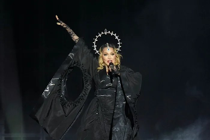 Madonna urges the pope to visit Gaza ‘before it’s too late’ Madonna urges the pope to visit Gaza ‘before it’s too late’
