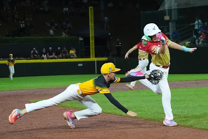 Connecticut’s clever, relentless baserunning strategy draws attention at Little League World Series | FROUSA Media Connecticut’s clever, relentless baserunning strategy draws attention at Little League World Series | FROUSA Media