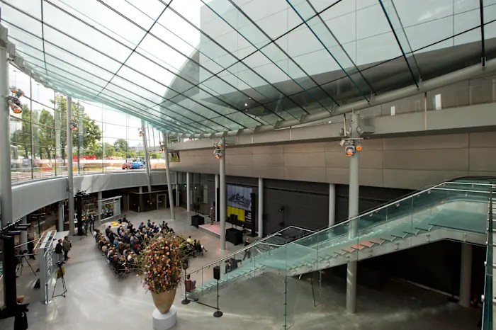 Director warns that the Van Gogh Museum may close if the Dutch government doesn’t help fund repairs Director warns that the Van Gogh Museum may close if the Dutch government doesn’t help fund repairs