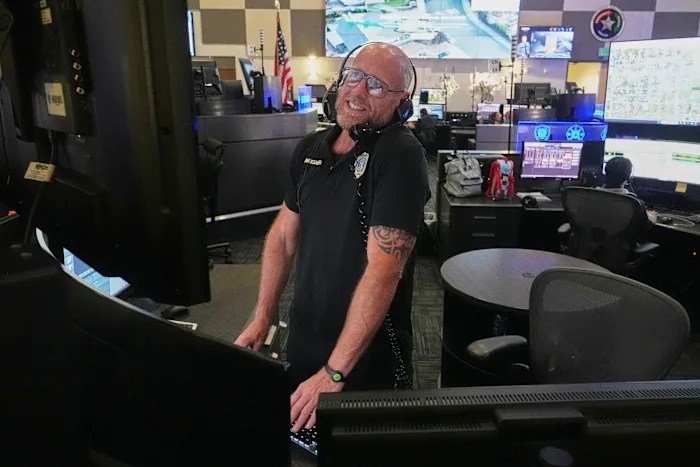 A Florida county leads the way with a high-tech 911 system that improves emergency response | FROUSA Media A Florida county leads the way with a high-tech 911 system that improves emergency response | FROUSA Media