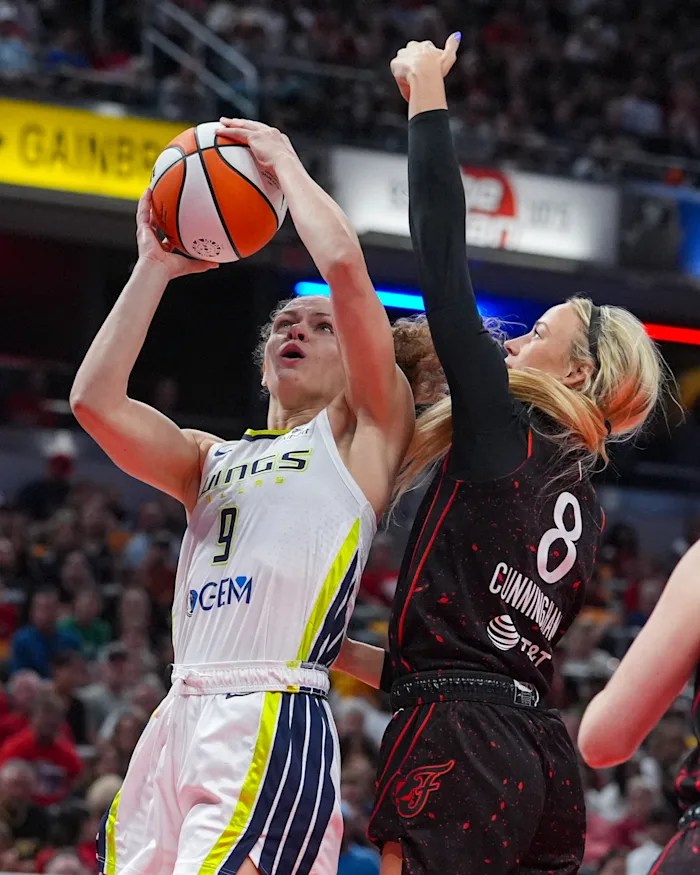 Short-handed Fever suffer another blow as Sophie Cunningham sustains season-ending injury Short-handed Fever suffer another blow as Sophie Cunningham sustains season-ending injury