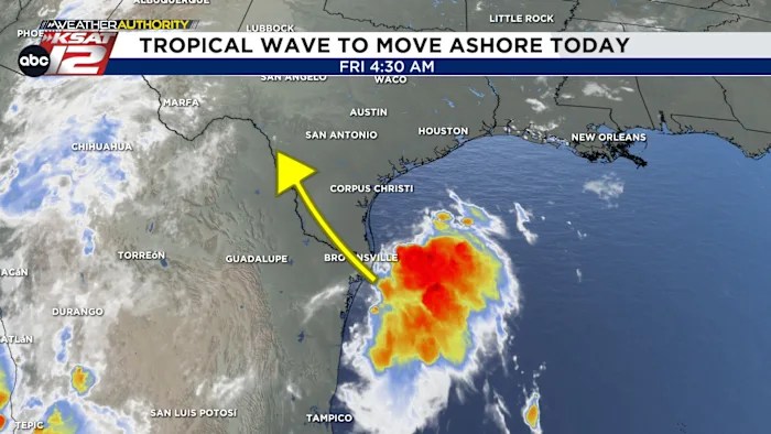Tropical moisture hits South Texas coast later today Tropical moisture hits South Texas coast later today