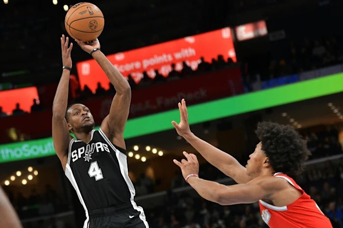 Fox scores 24 points in season debut, Wembanyama has 18 points, 18 rebounds as Spurs top Pelicans | FROUSA NEWS Fox scores 24 points in season debut, Wembanyama has 18 points, 18 rebounds as Spurs top Pelicans | FROUSA NEWS