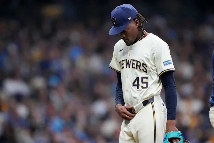 Slumping Brewers must improve their approach at the plate to have any hope of coming back in NLCS Slumping Brewers must improve their approach at the plate to have any hope of coming back in NLCS