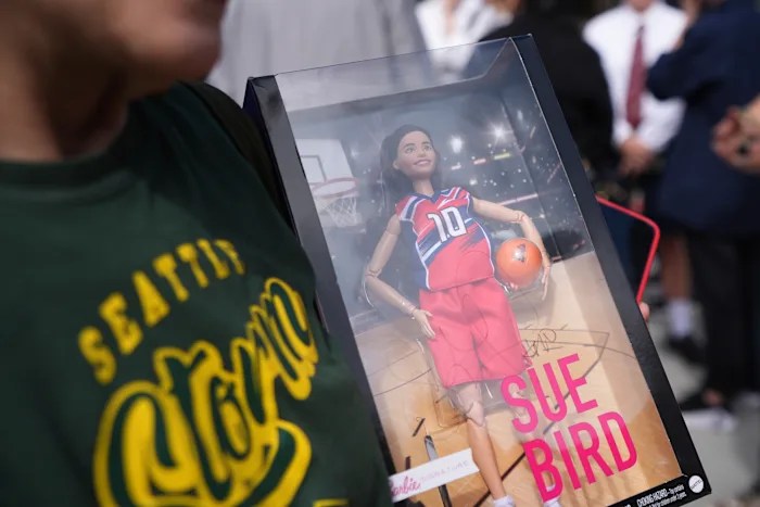 Sue Bird, Seattle Storm’s 4-time WNBA champion, has statue unveiled outside Climate Pledge Arena Sue Bird, Seattle Storm’s 4-time WNBA champion, has statue unveiled outside Climate Pledge Arena