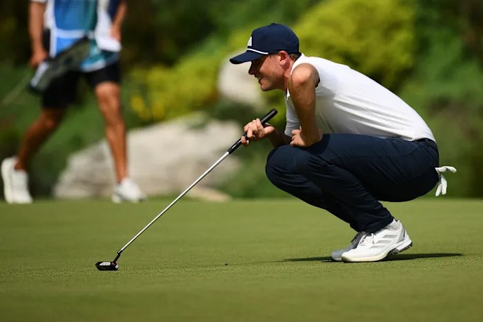 MacIntyre posts a 64 and builds 5-shot lead over Scheffler at BMW Championship MacIntyre posts a 64 and builds 5-shot lead over Scheffler at BMW Championship