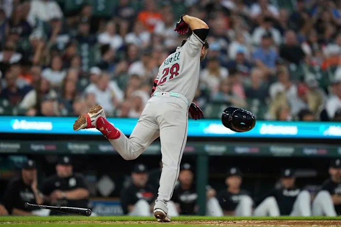Eugenio Suárez says X-rays were negative after he was hit on index finger by pitch against Tigers Eugenio Suárez says X-rays were negative after he was hit on index finger by pitch against Tigers