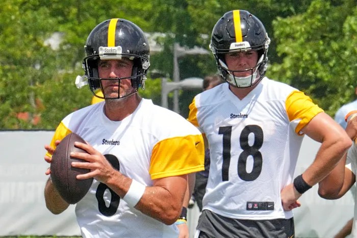 Aaron Rodgers is open to playing in Steelers’ preseason opener as rookie QB Howard deals with injury Aaron Rodgers is open to playing in Steelers’ preseason opener as rookie QB Howard deals with injury