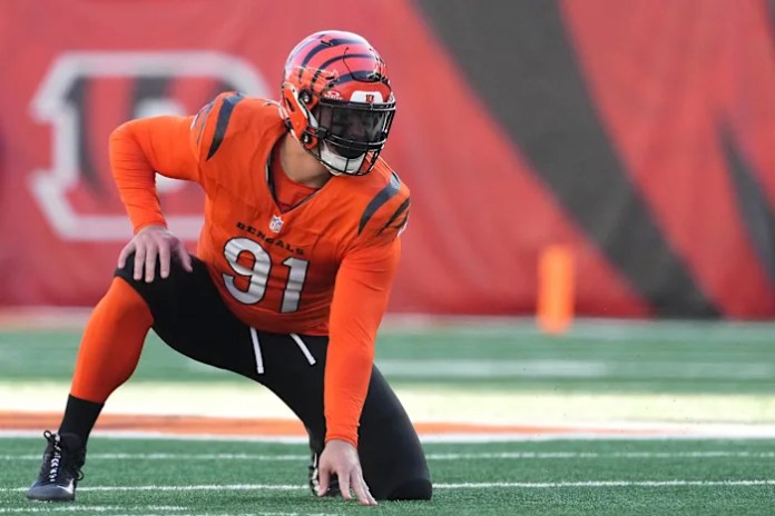 Bengals’ Trey Hendrickson does not report to training camp amid contract dispute