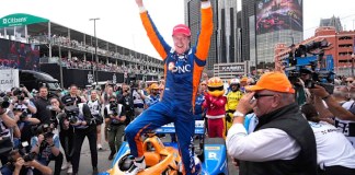 Six-time IndyCar champion Scott Dixon receives a knighthood from New Zealand