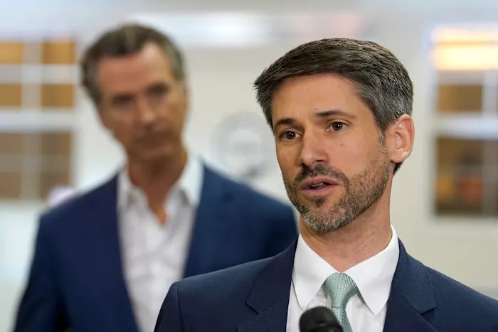 ChatGPT helps write this mayor’s speeches. Now he wants a thousand city workers using AI ChatGPT helps write this mayor’s speeches. Now he wants a thousand city workers using AI