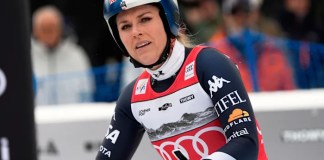 Lindsey Vonn left limping after crash in final downhill race before Milan Cortina Olympics